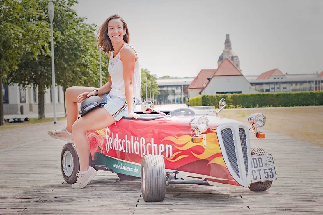 HOTSOXX® Mini Hot Rod 'Clara' mit Feldschlößchen Werbung am Messegelände Dresden